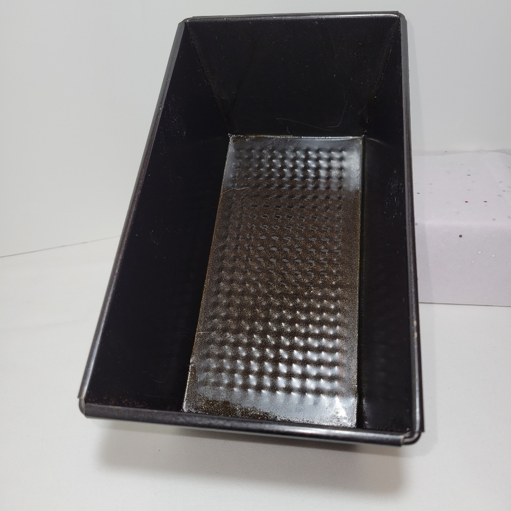 COPY - 8-1/2" X 4-1/2" X 2-3/4" Deep Bakeware Loaf Pan 1 Lb. Loaf (6 per pack) - Picture 6 of 7